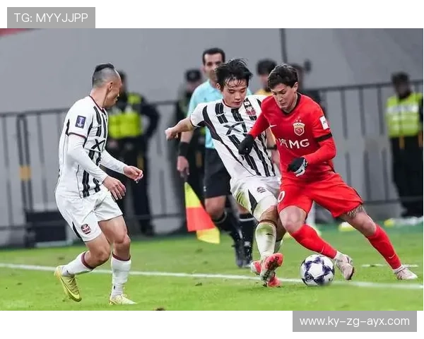 上海海港伤病困扰,亚冠晋级形势依然不容乐观 上海海港伤病困扰,亚冠晋级形势依然不容乐观